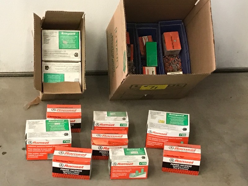 lot 71 image: Large Lot Of Assorted Ramset Fasteners & Power Leads