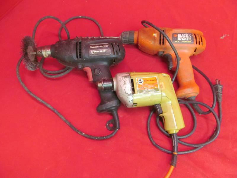lot 14 image: electric tools