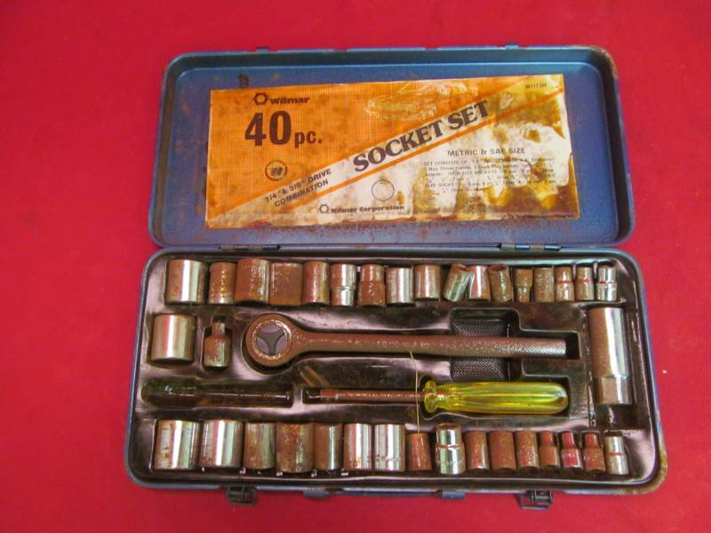 lot 29 image: tools