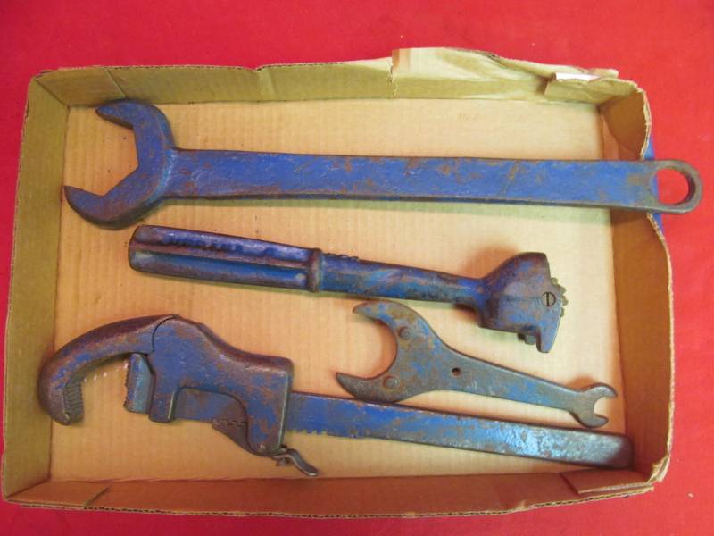 lot 62 image: Vintage wrenches and other tools