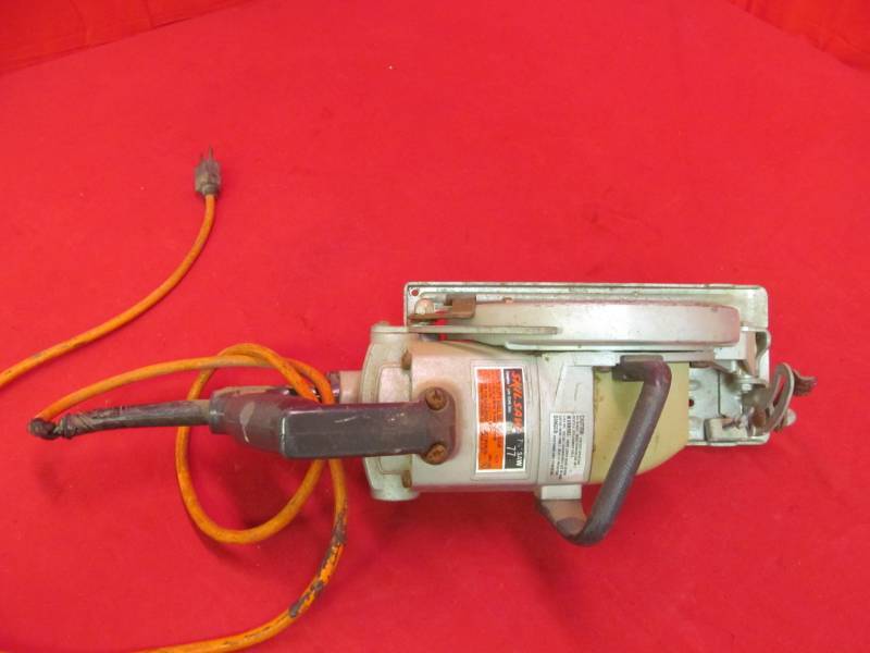 lot 88 image: Skil Saw