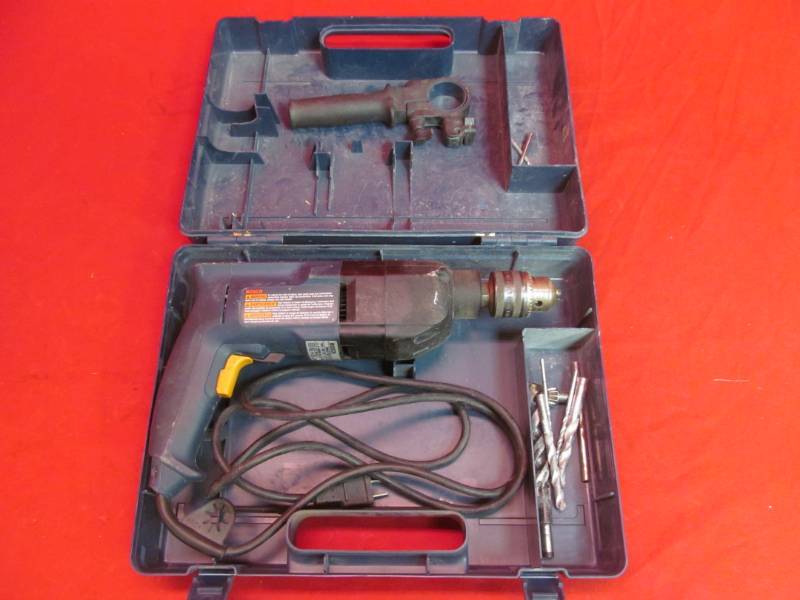 lot 92 image: Bosch 12 & 34 hammer drill