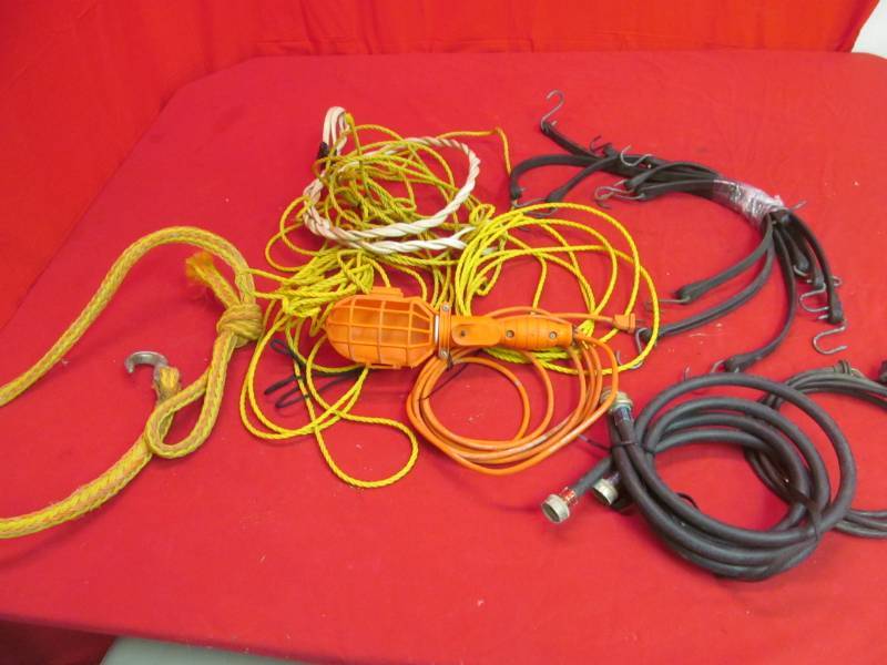 lot 115 image: trouble light, hose for washer, nylon rope, tow rope