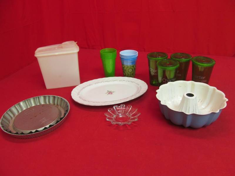 lot 158 image: Pie pans, cups, storage container, bundt pan, crystal glass