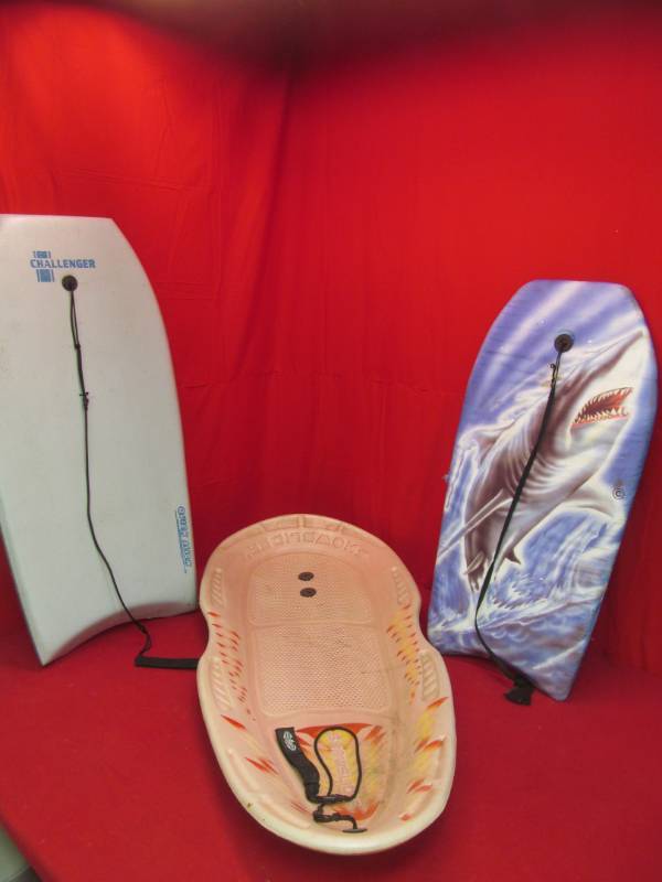 lot 169 image: Snow slider sled, quick slick sleds