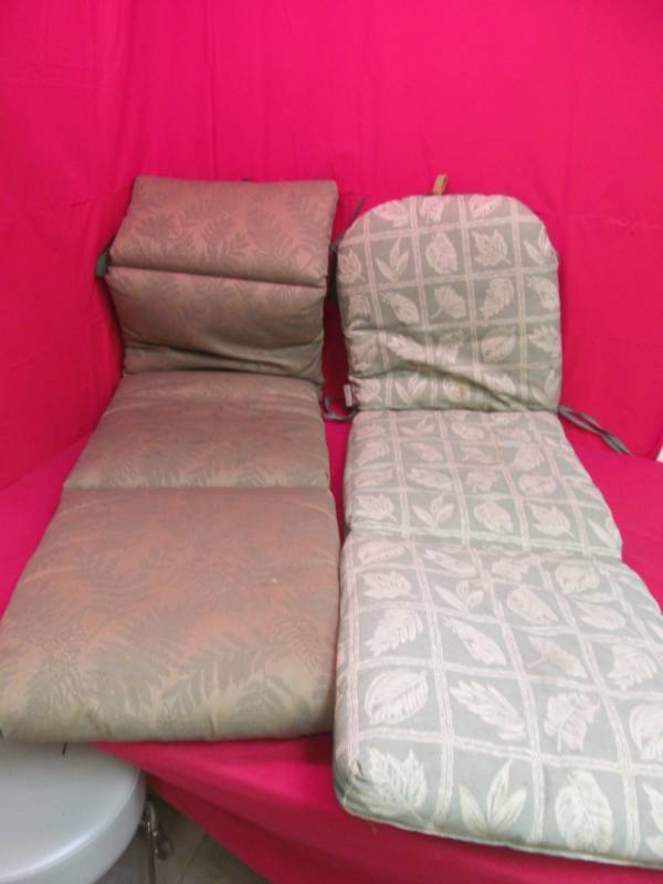 lot 170 image: pair of lounge chair cushions
