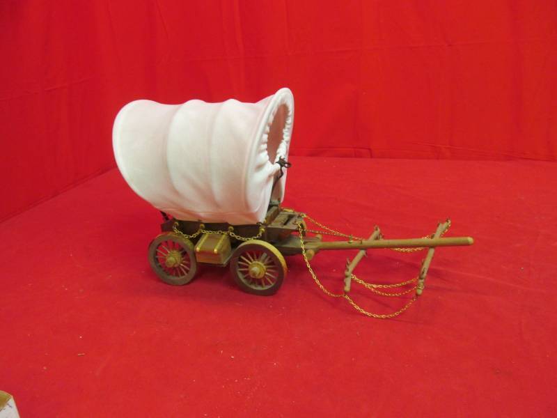 lot 200 image: Handmade coach lamp