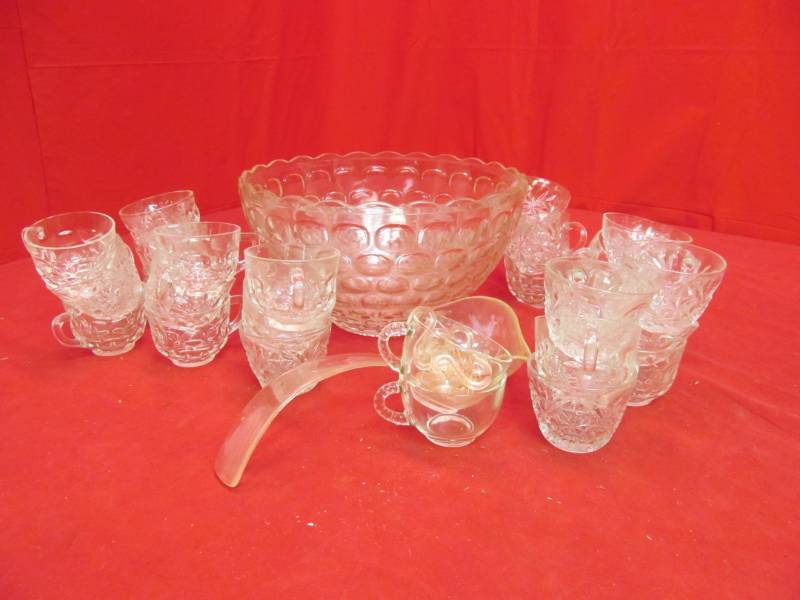 lot 205 image: punch bowl with 26 glasses and ladle