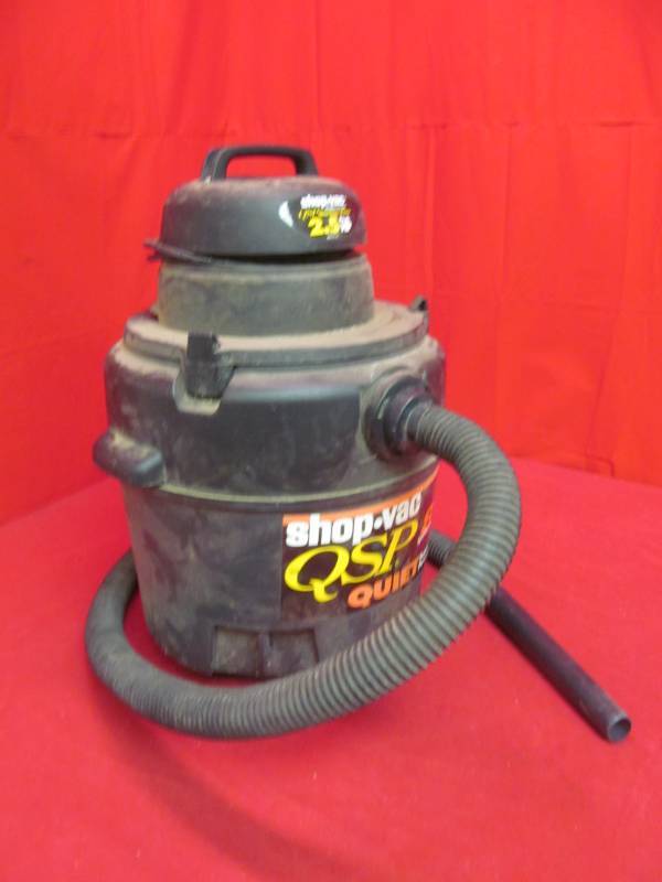 lot 212 image: Shop Vac 2.5 HP 8 gallon