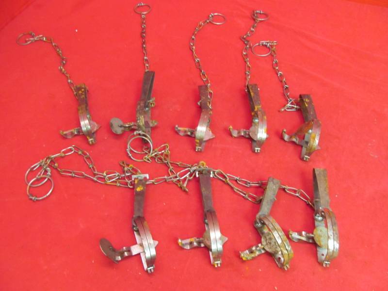 lot 226 image: 9 No. 0 animal traps