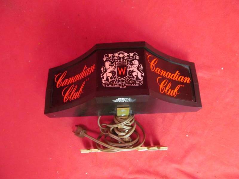 lot 259 image: Canadian Club plug in light (works)