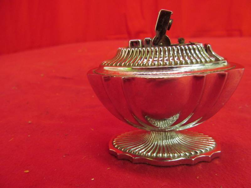lot 265 image: ASR lighter