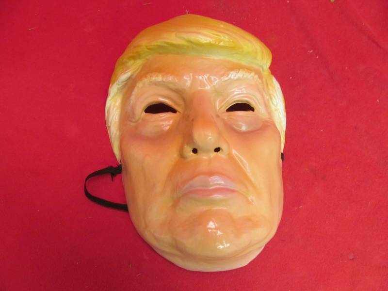 lot 269 image: Trump mask