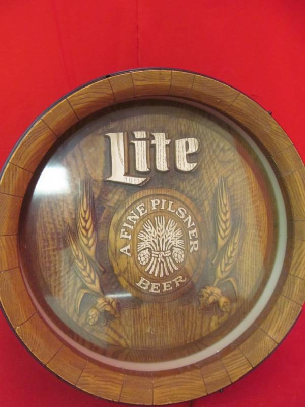 lot 283 image: Miller Lite Light (works)