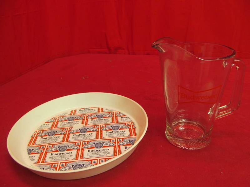 lot 286 image: Budweiser pitcher and tray