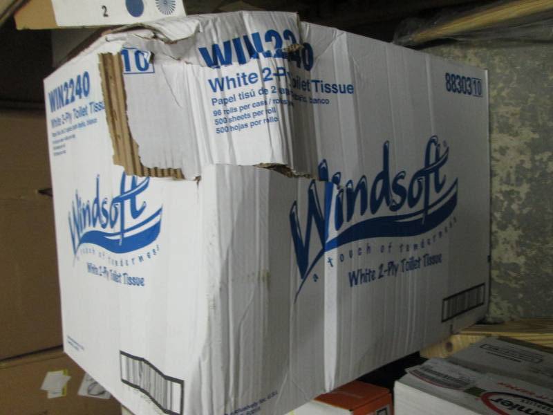 Damaged Case of Windsoft Toilet Tis...