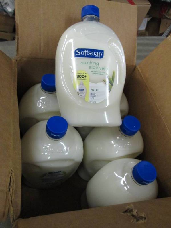Case of 6 Softsoap Liquid Hand Soap...