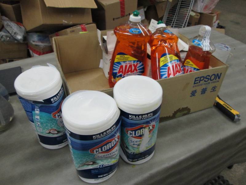3 Clorox  Disinfecting Wipes 70 ct-...