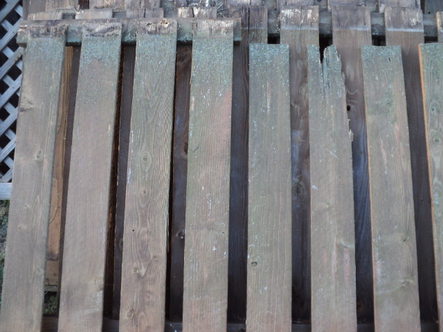 weathered cedar fence panels differ...