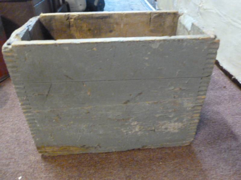 lot 15 image: Antique Wooden Box