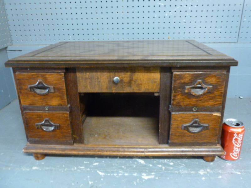 lot 42 image: Vintage Cabinet