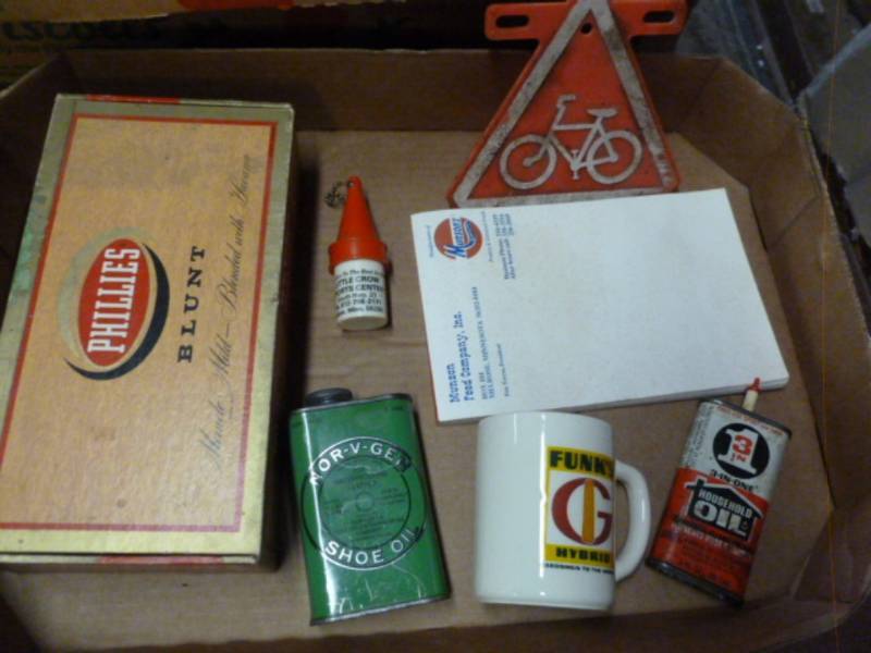 lot 50 image: Collectible