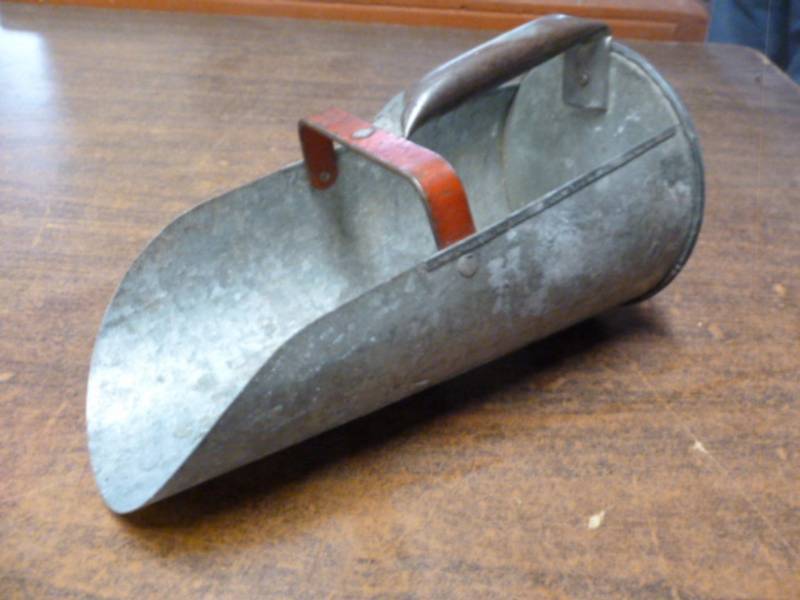 lot 77 image: Vintage Galvanized Steel Flour Scoop