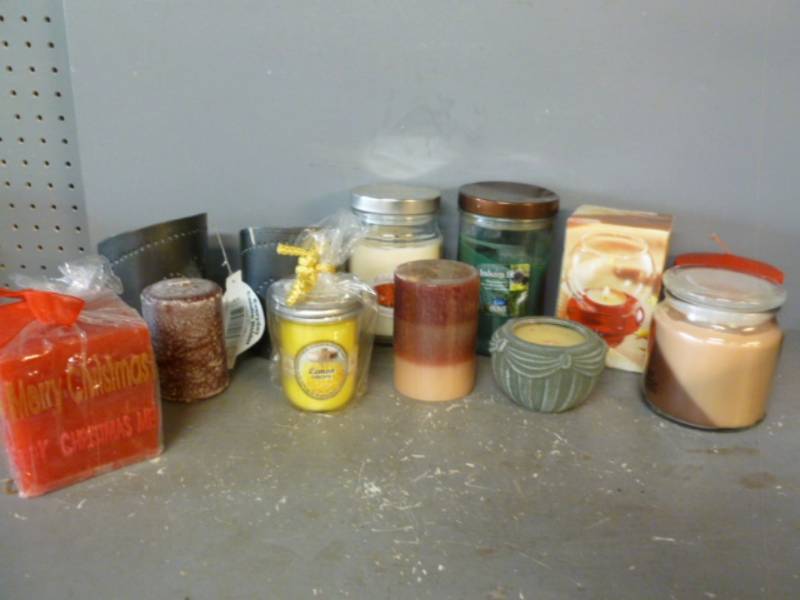 lot 124 image: Candles