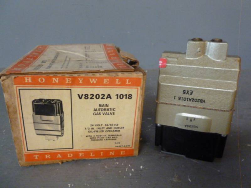 lot 132 image: New Gas Valve