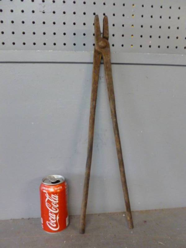 lot 169 image: Antique Blacksmith Tool