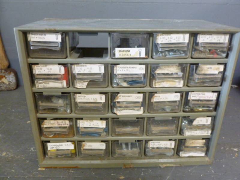 lot 174 image: Shop Organizer