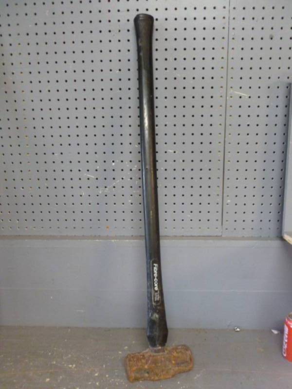 lot 177 image: Sledge Hammer