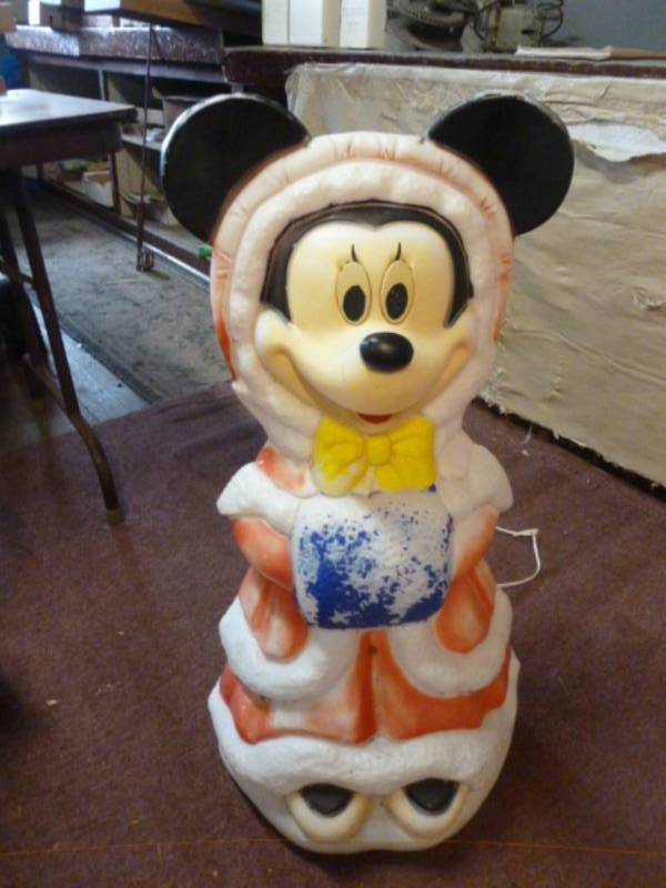 lot 200 image: Blow Mold