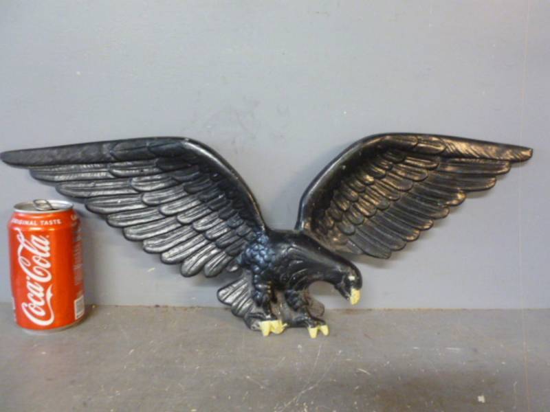 lot 218 image: Vintage Eagle Decoration