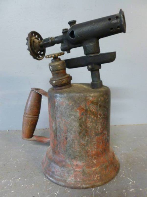 lot 219 image: Vintage Brass Torch