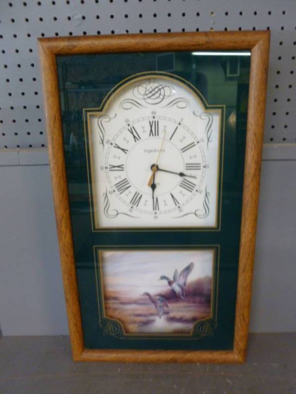 lot 226 image: Clock