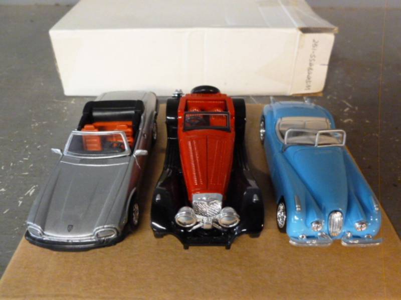 lot 237 image: Die Cast Metal Car Set