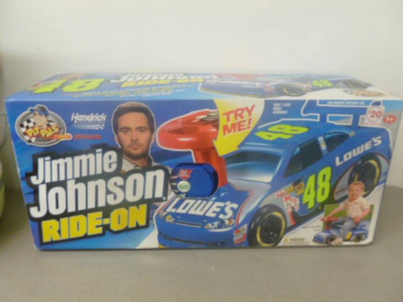NASCAR Ride On Car