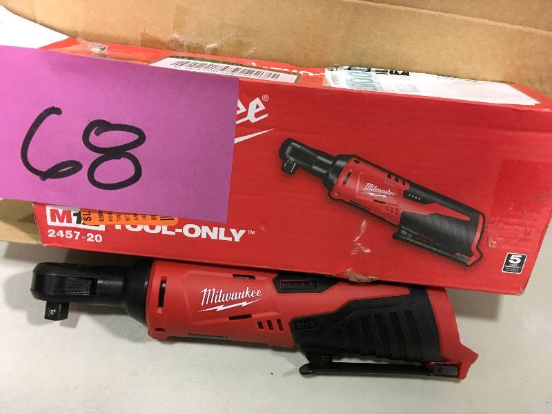 lot 68 image: Milwaukee M12 12V Cordless Li-Ion Ratchet - 2457-20 in working conditions