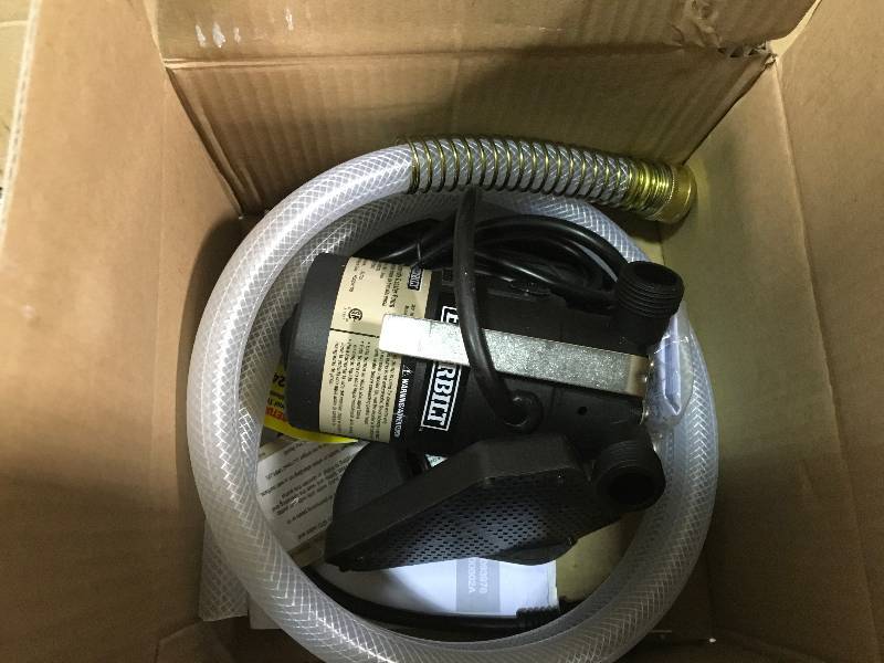 lot 73 image: Everbilt 110 HP Non-submersible Transfer Pump 360 GPH