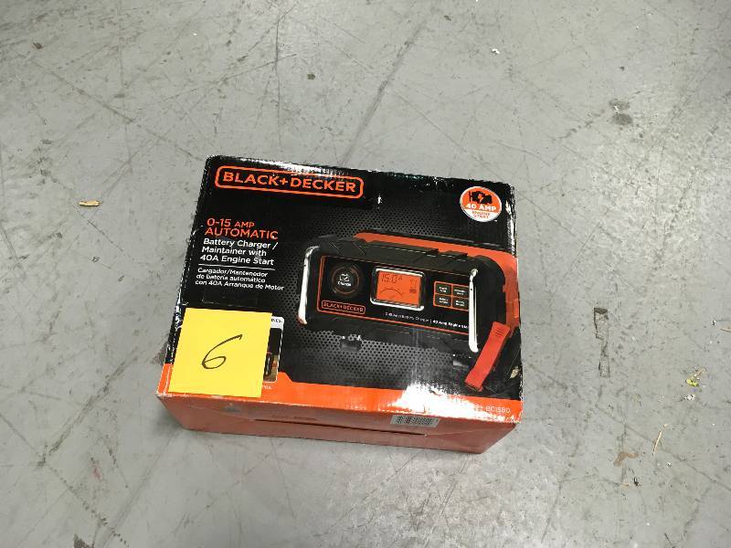Black & Decker 15 Amp Battery Charger with 40 Amp Engine Start
