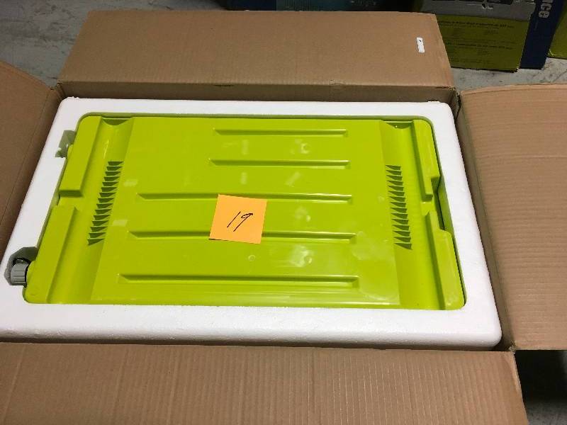 Ryobi W5731 7 Tile Saw 737050 U2 in working conditions