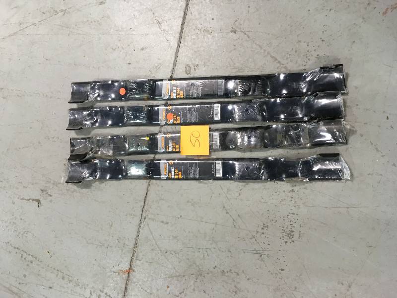 LOT OF 4 PCS Partner 30 3-in-1 Blade Lawnmower Tractor Blade 3 X 1Part not used