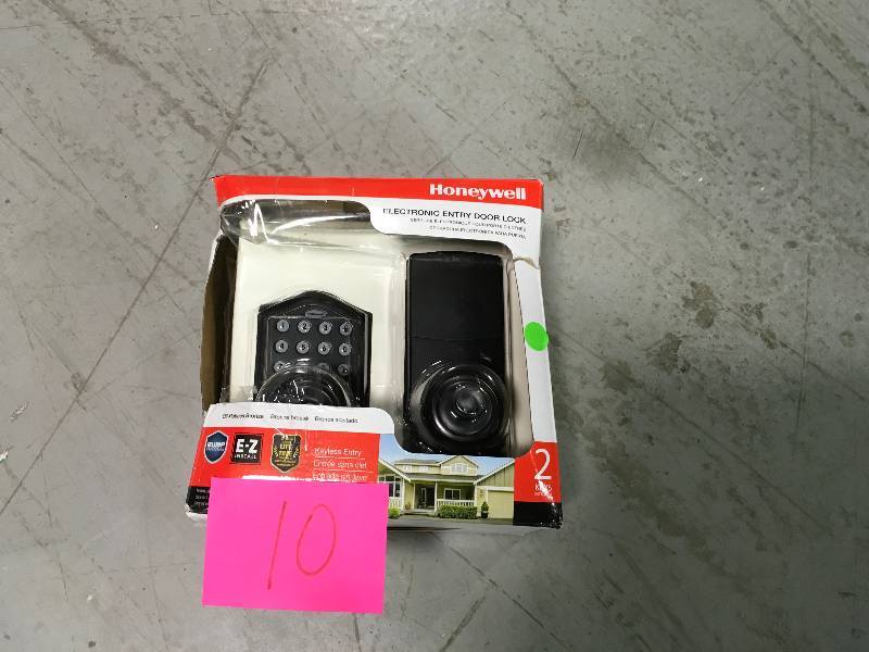 lot 10 image: Electronic Deadbolt Digitial Keypad Lock - Remote Control for Keyless Door Entry in good conditions