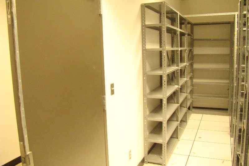 lot 15 image: 24 of Republic Steel Shelving