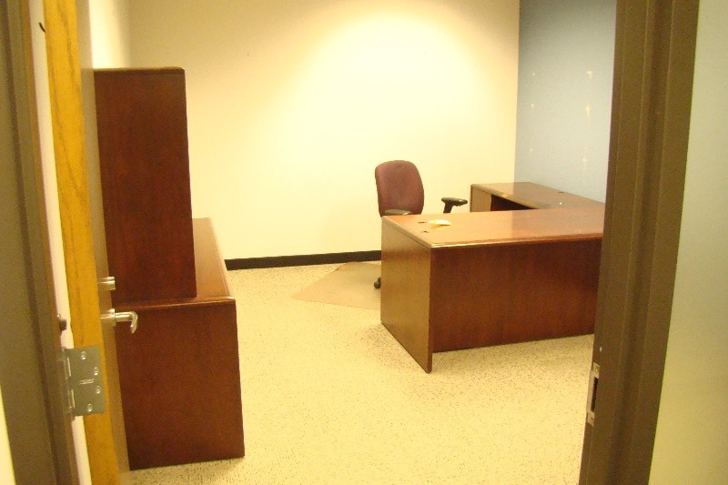 lot 16 image: Wood Office Desk, Hutch, File Cabinet, and Chair