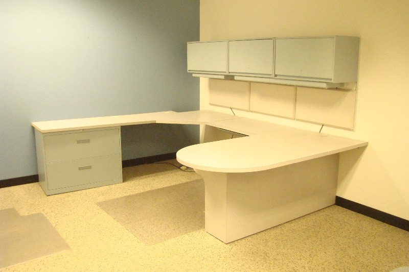 lot 32 image: Steel Office Desk and Cabinets
