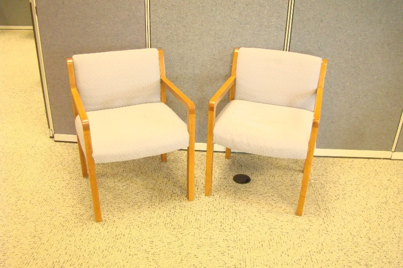 lot 68 image: 2 Wood Framed Chairs