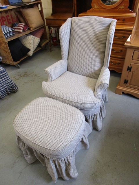 CUSTOM UPHOLSTERY CHAIR W MATCHING HASSOCK