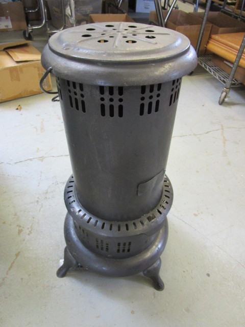 VINTAGE KEROSENE PARLOR HEATER
